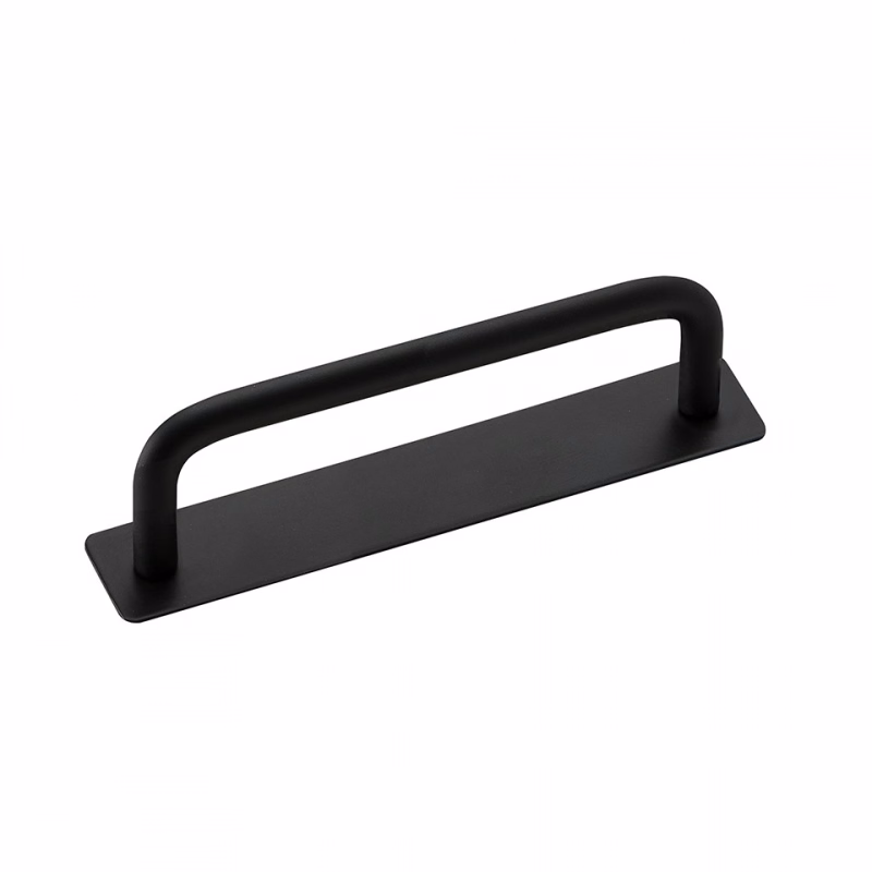Handtag Royal 128x7 matt svart 128mm