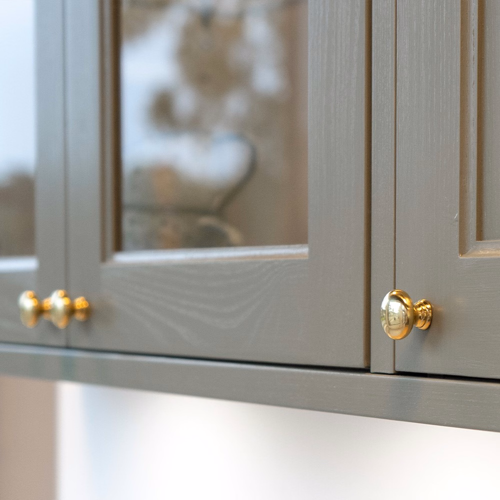 Knopp 411-40 mässing obeh.