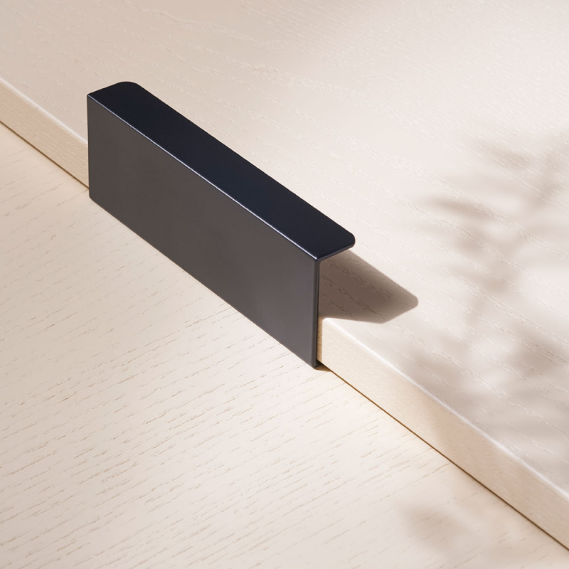 Profilhandtag Hide 120 - Toniton Black 80mm