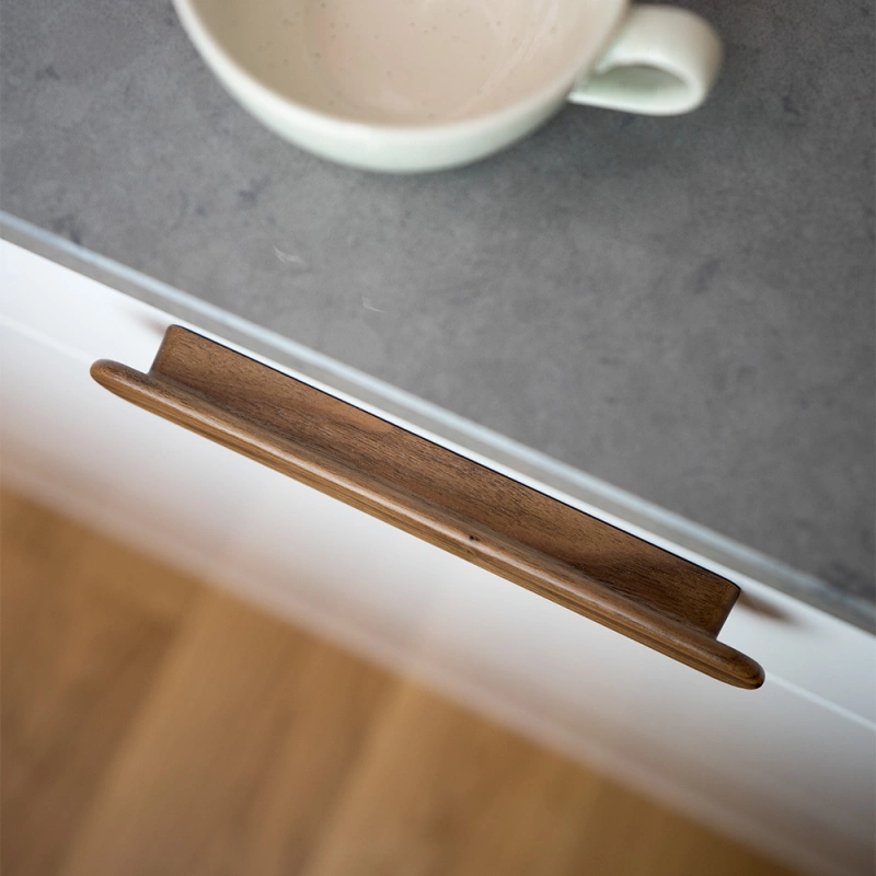 Handtag Classis - 160mm - Valnöt