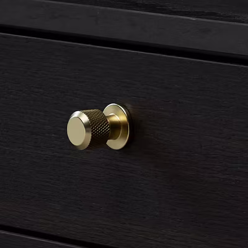 Knopp Manor Round - Guld