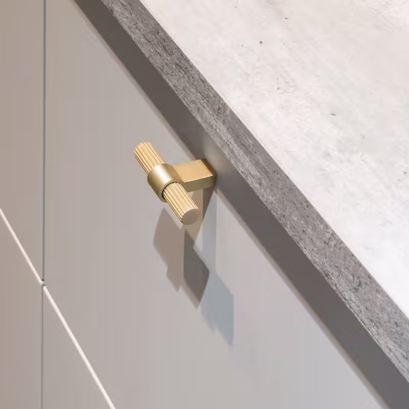 Knopp T Helix Stripe - Mässing