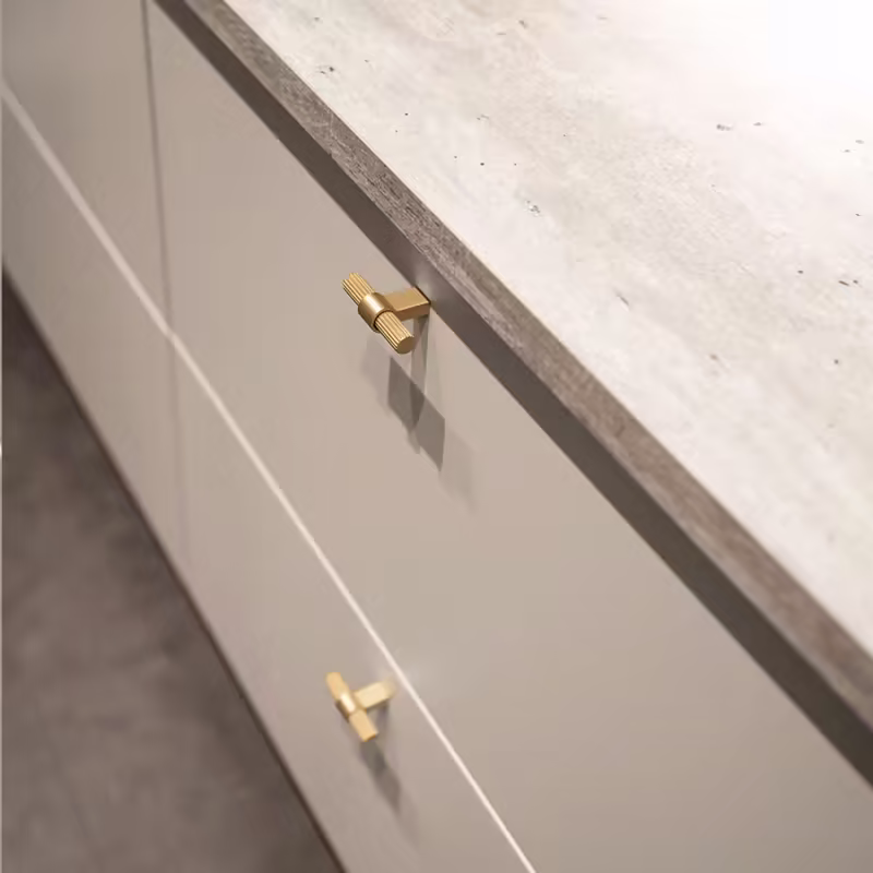 Knopp T Helix Stripe - Mässing