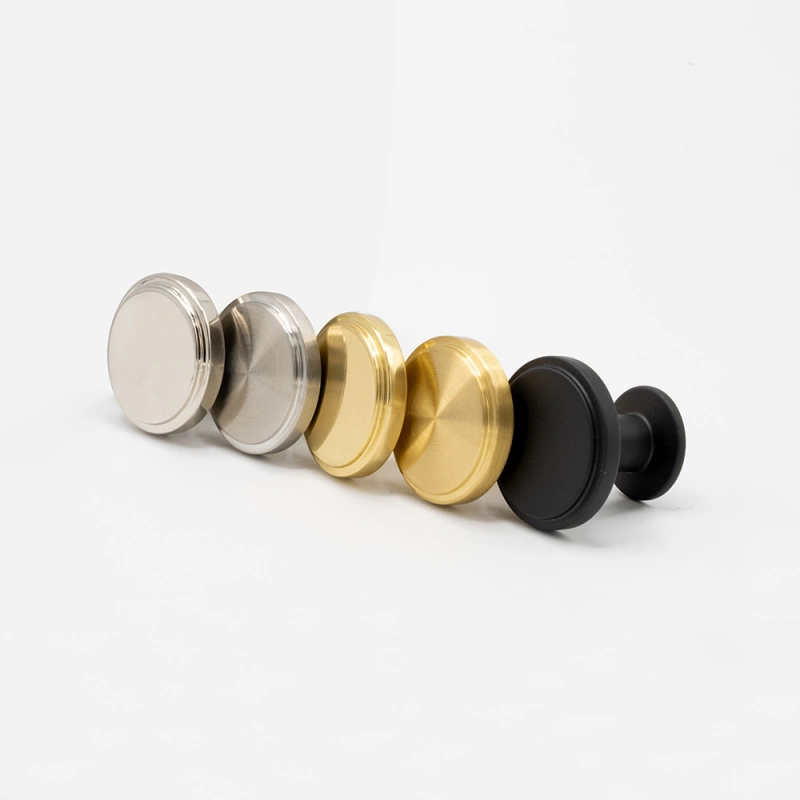 Knopp Uno - 30mm - Borstad obehandlad mässing