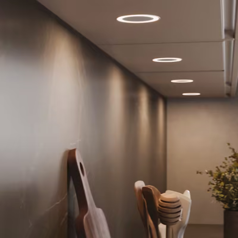 LED-spot Holl D-M med lock - Rostfri-look