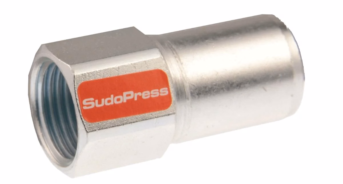 Sudopress elförzinkad övergångsnippel 15XR15, inv.g.